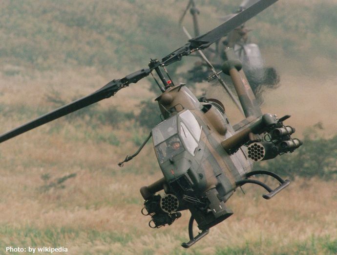 北海道で夜間飛行訓練中の陸自攻撃ヘリにレーザー照射…「非常に危険な行為」と警察に通報！