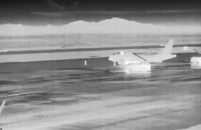 飛行機に乗り遅れた男性、滑走路を走って追いかけジェットエンジンに吸い込まれ死亡…米ソルトレイクシティ！