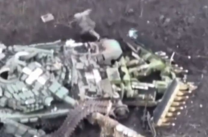 敵兵を追い回す自爆ドローン、ついに実戦配備される！