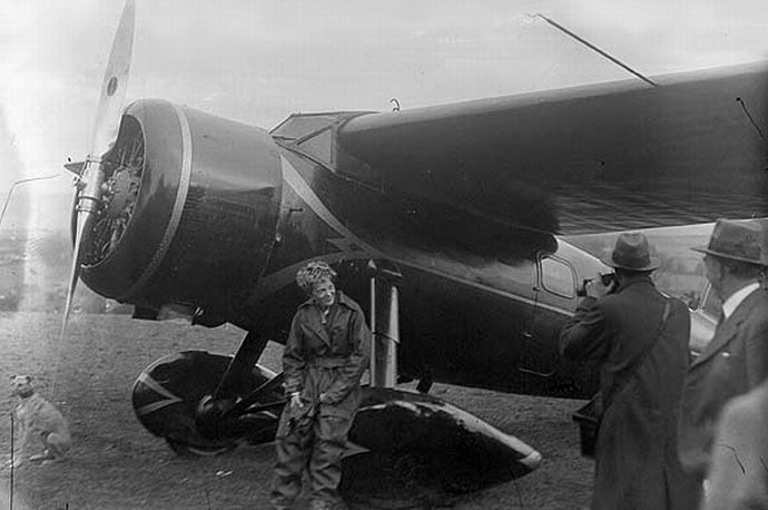 伝説の女性パイロット、アメリア・イアハートは今どこへ？！