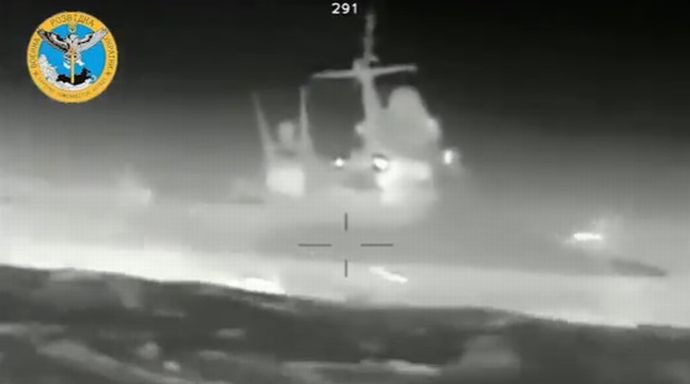 ウクライナ軍、ロシア海軍のパトロール艦2隻に水上ドローン攻撃…黒海で2日連続で攻撃！