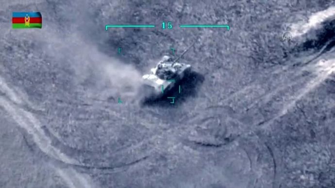 ermenistan-ordusuna-ait-tanklarin-imha-ani-ha-13631252_amp