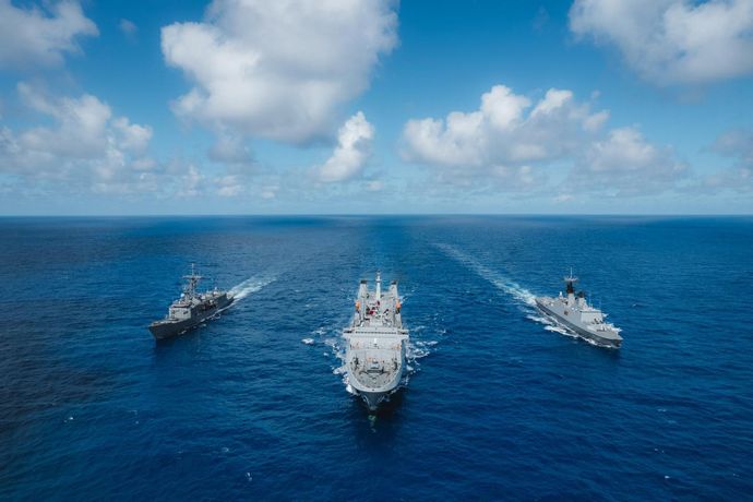 米国と台湾の海軍、西太平洋で秘密裏に合同軍事訓練…双方の艦艇6隻が参加！