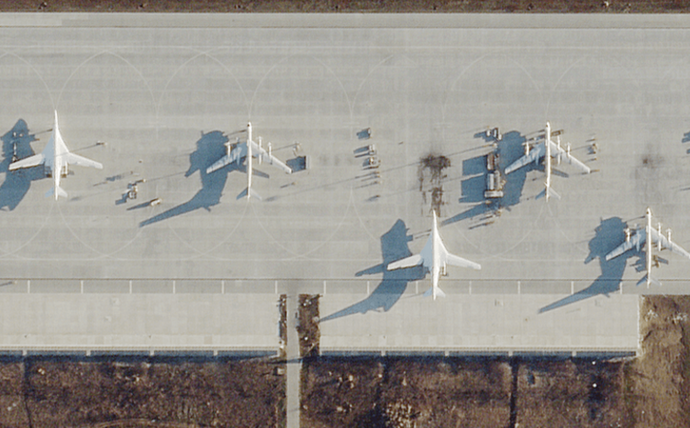 ロシア中部のエンゲリス空軍基地にドローン攻撃、3人が死亡…核兵器搭載可能な爆撃機の拠点！