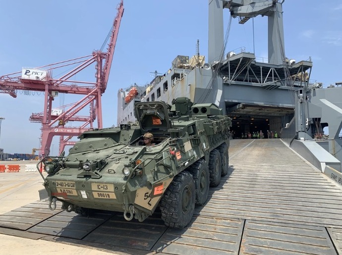 米陸軍の装甲車部隊「ストライカー旅団」が韓国に到着…循環配備へ！
