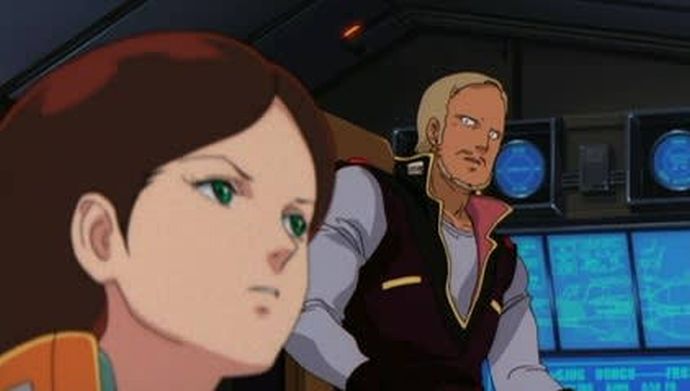 仲間を無駄死にさせた？ヘンケン艦長が戦艦ラーディッシュよりも恋人エマを優先させた判断！