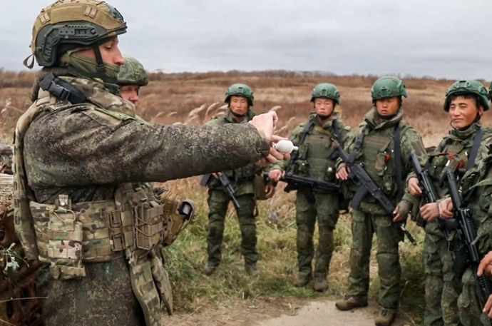 出稼ぎ目的で派遣された北朝鮮労働者がロシア軍に入隊か…ウクライナ国防当局分析！