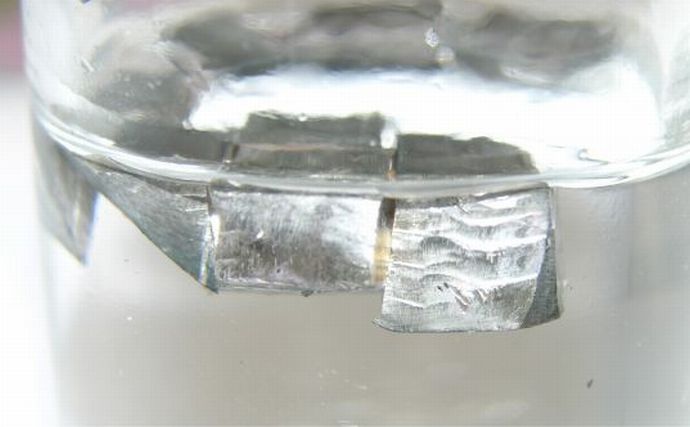 Lithium_paraffin