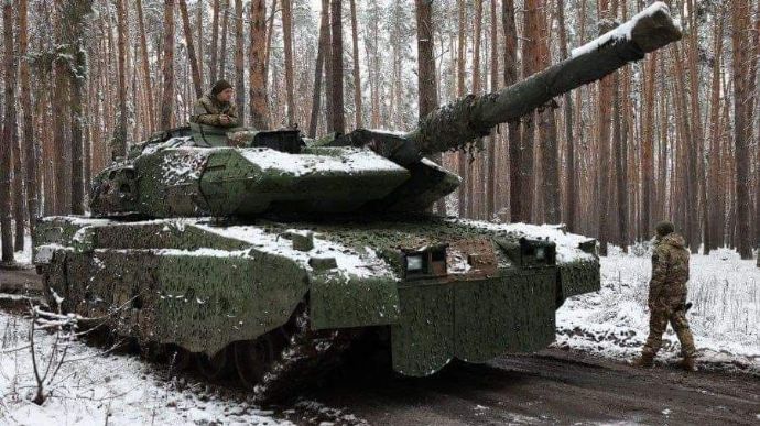 ウクライナ軍の新たな戦車旅団がついに登場…配備される戦車は？！