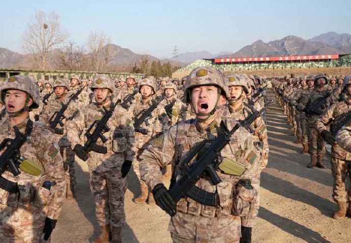 中国がミャンマーへ侵攻の構え、反乱軍を支援し南部国境付近で大部隊を展開中！