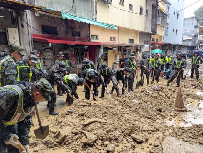 中華民国国軍、台風26号の被災地に災害援助部隊を派遣！