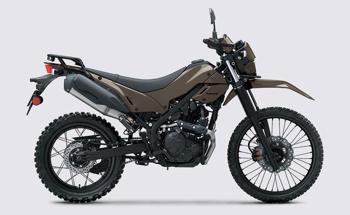 「自衛隊の偵察用オートバイ？」…カワサキの新型バイクKLX230DF登場… SNSで反響多数！