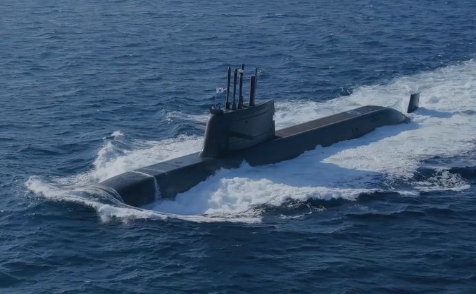 韓国海軍潜水艦、 初の太平洋横断へ…カナダに向け過去最長の約1万4000キロを航行！