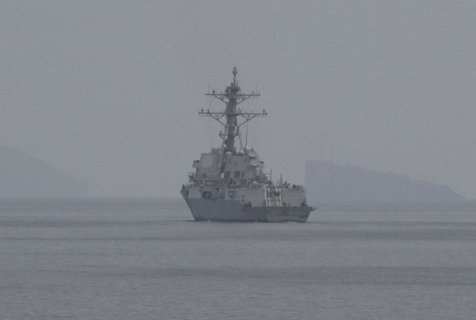 米海軍駆逐艦2隻がホルムズ海峡を通過、機雷除去作業を開始…中央軍司令官「まもなく安全な航路を」！