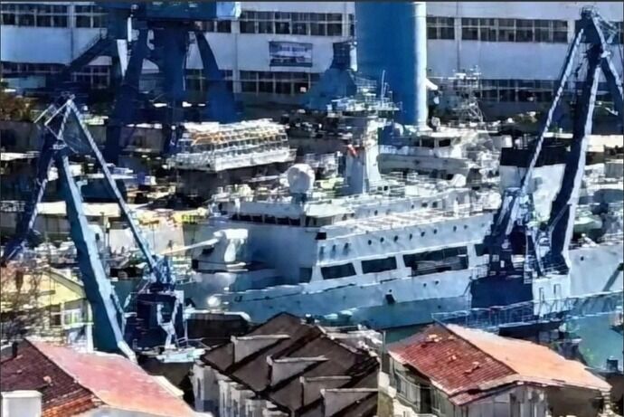 中国が世界最大口径の155ミリ艦砲を搭載した軍艦を建造中…台湾上陸作戦支援を想定か！