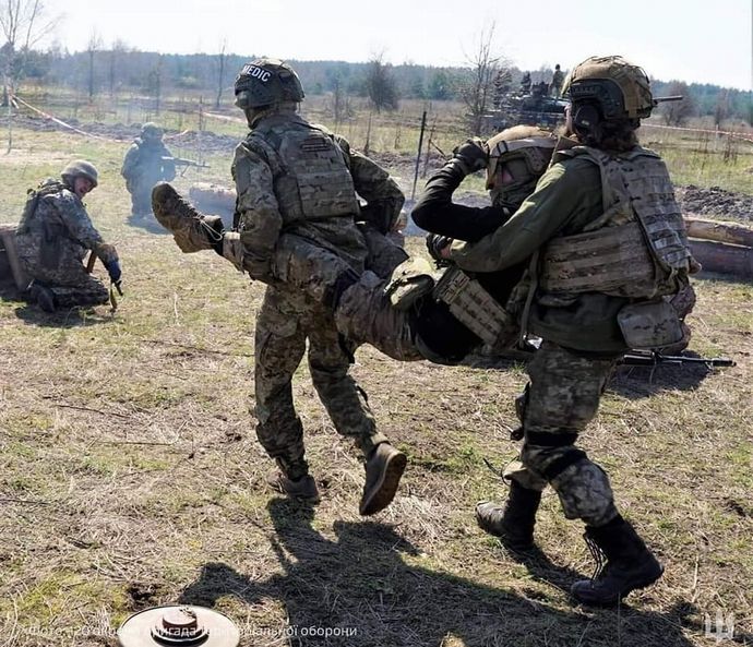 激戦地バフムトでウクライナ軍の反撃によりロシア軍が一部陣地から撤退…ウ司令官！