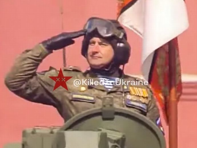 ロシア空挺軍第137親衛空挺連隊の中佐が死亡…戦勝パレードで部隊を率いていた人物！