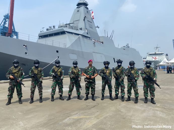 海自護衛艦「くまの」がインドネシアに寄港…令和5年度インド太平洋方面派遣第3水上部隊！