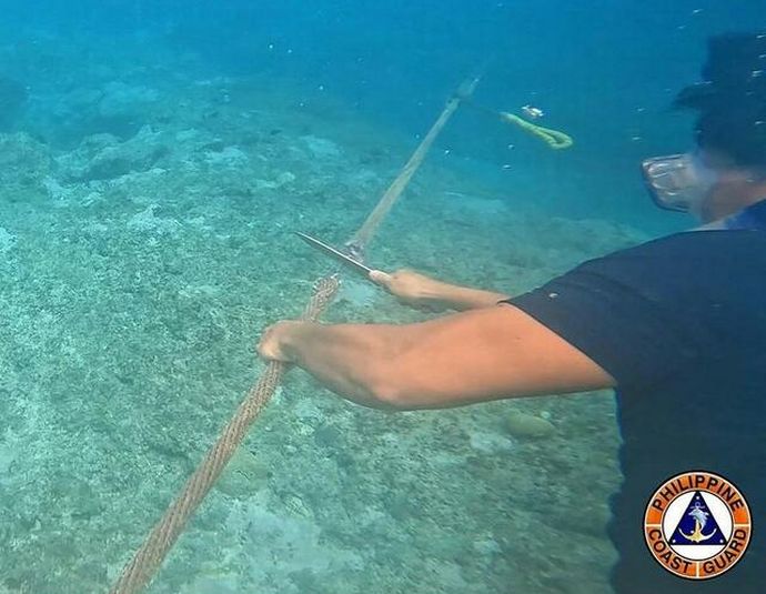 フィリピンと対照的…日本EEZ内に設置された国連条約違反の「中国海上ブイ」、なぜ撤去しない？！