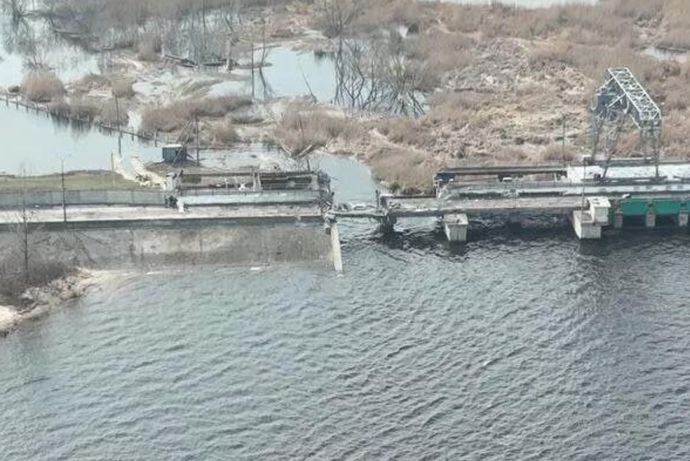 ウクライナ軍、クラホフスキー貯水池のダムを爆破…ロシア軍の進軍を阻止！