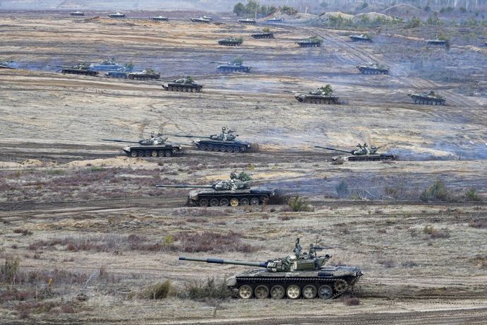 ロシア軍の新たな攻勢用戦力…兵力30万人以上、戦車･装甲車輌5,500輌以上、砲兵装備3,500門以上！