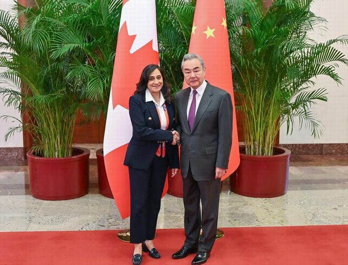 中国の王毅外相がカナダに協力強化を呼びかけ…トランプ米政権念頭に「世界は複雑に変化」！