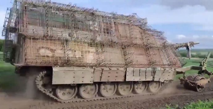 ロシア軍のタートルタンク(亀戦車)が進化！