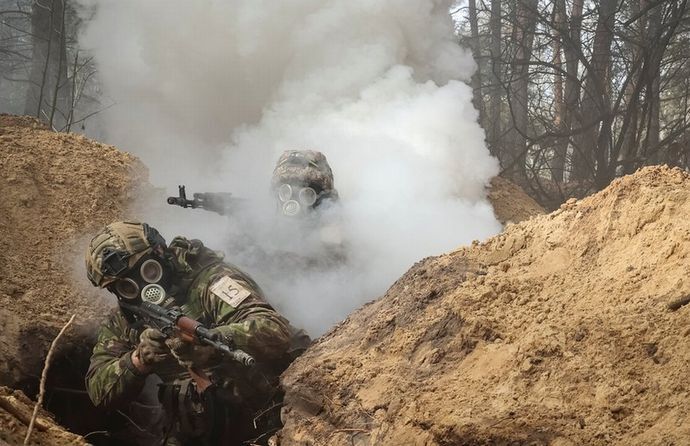 無法者のロシア軍は化学兵器をウクライナ軍へ4000回使用…国際法で禁止の化学物質クロロピクリンなど！