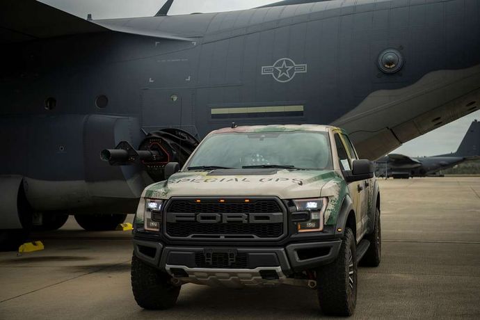 日本、幅2.4mのピックアップトラック「フォードF-150」をアメリカから輸入へ！