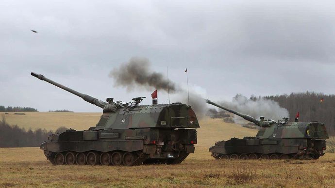 ウクライナ「ドイツ供与のPzH2000自走砲、2発撃つとメンテナンスに1日かかる」！
