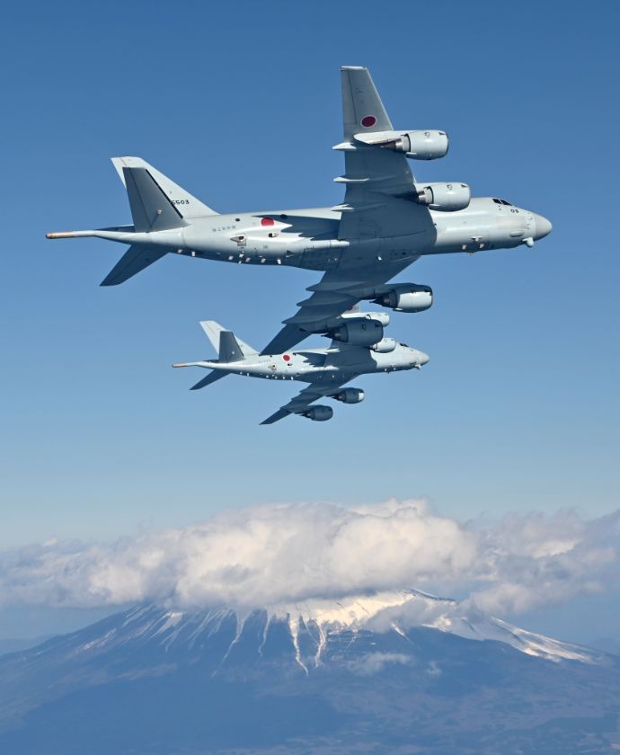 一年の計は初飛行にあり…海上自衛隊の各航空基地で初訓練飛行！