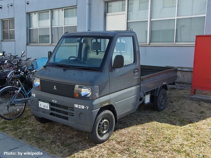 JASDF__K_Truck__,_航空自衛隊_軽トラック_-_panoramio