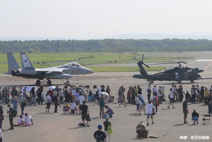 3年ぶりの航空自衛隊千歳基地「航空祭」に4万6千人が来場…ブルーインパルスやF-35Aなどが飛行！
