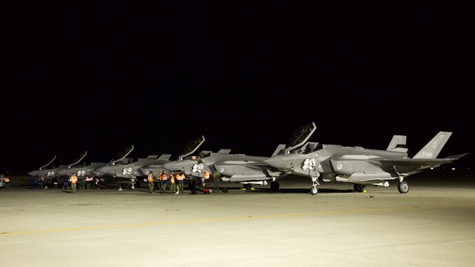 オランダ空軍 F-35A戦闘機5機が日本初飛来、日米蘭共同訓練「風車ガーディアン」開始へ！