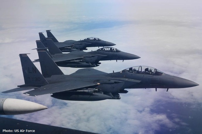 米軍嘉手納基地に米本国からF-15E戦闘爆撃機が6機飛来し計20機に…暫定配備追加か！