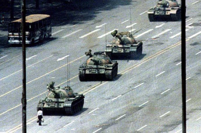 天安門事件…「人民に武器を向けることはできない」と拒否した軍長の軍事法廷映像が流出！