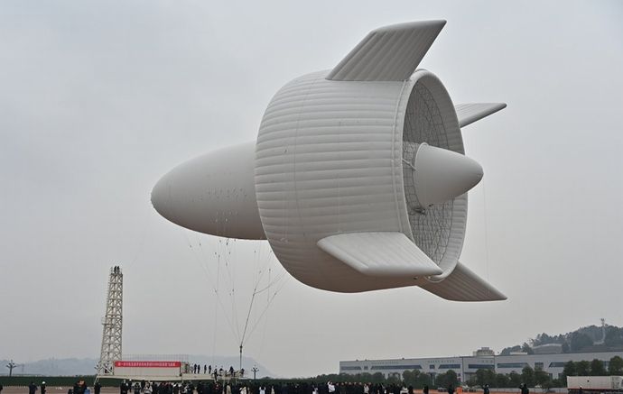 高度2000mに浮かぶ飛行船型の空中風力発電システム「SAWES」！