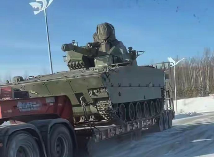 中国、新型無人砲塔を搭載した04式歩兵戦闘車を発見！