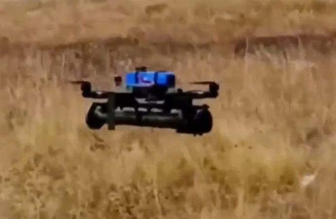 ウクライナ軍が世界初のRPG-22搭載ドローンの実弾射撃試験を実施！