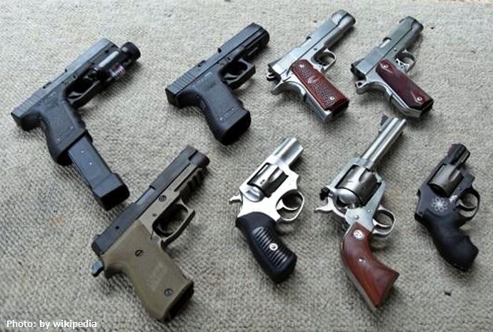 闇バイト対策で家に拳銃置こうかなと考えてる！