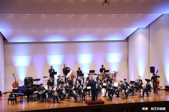那覇市の小学校で空自音楽隊がコンサートを予定…沖教組が中止を求め要請「生徒や保護者に不安感を与える」！