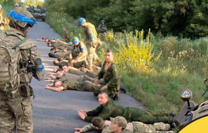 クルスク攻撃でロシア兵3000人を孤立させたウクライナ軍、さらにベルゴロド方面にも展開！