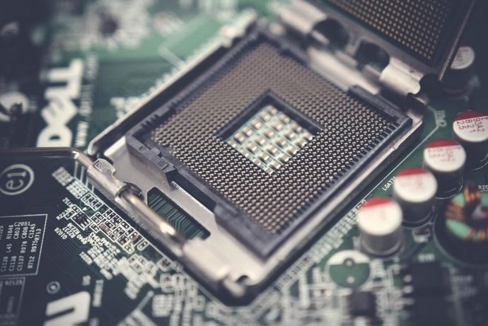 技術者100人が姿を消した…米国の半導体規制で中国に起きた異変！