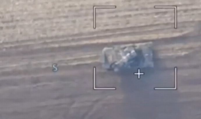 ウクライナ軍のゲパルト自走対空砲をロシア軍の無人攻撃機が撃破！