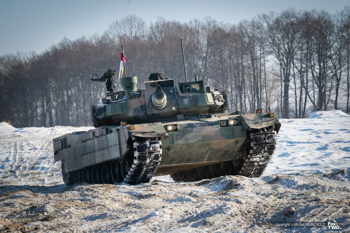 ポーランド陸軍第9装甲騎兵旅団、K-2戦車ブラックパンサーで冬季訓練！