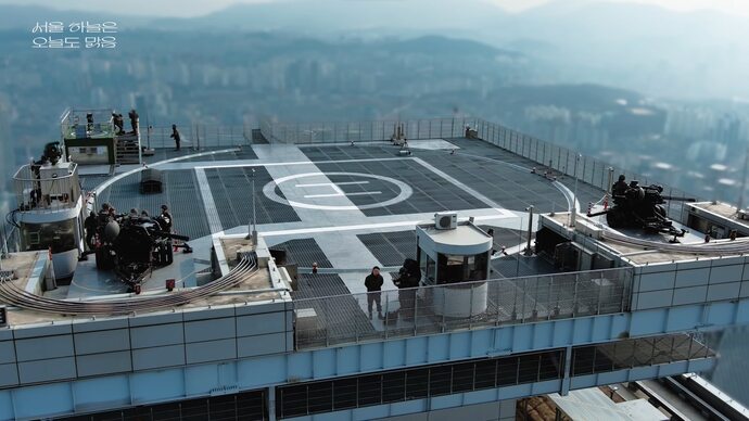 韓国首都ソウル上空の防衛に担う第1防空旅団、高層ビルの屋上にKM167A3バルカン対空機関砲を配備！