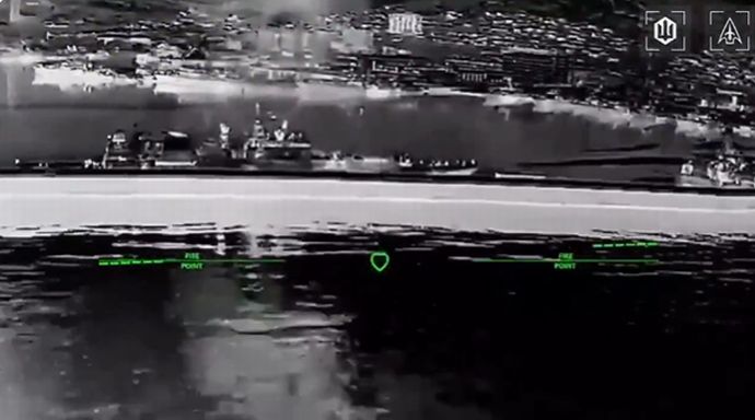 ウクライナ軍がノヴォロシースク港で停泊中のロシア海軍フリゲート2隻を攻撃！