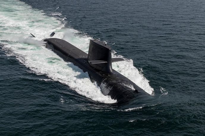 海自最新型潜水艦「たいげい」、艦内機器や潜望鏡がデジタル化…乗員「ガラケーからスマホに進化」！