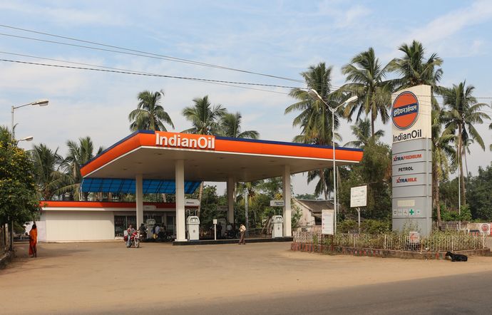 インド、石油精製会社にロシア産以外の原油を購入する計画策定を指示！