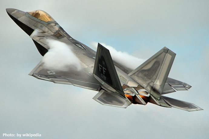 カナダ領空を侵犯した未確認物体を撃墜、トルドー首相が命令…米軍のF-22戦闘機が緊急発進！
